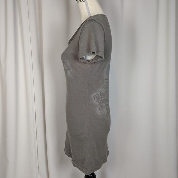 Roxy Tattoo Graphic Tee Shirt Women’s Small - Picture 11 of 13